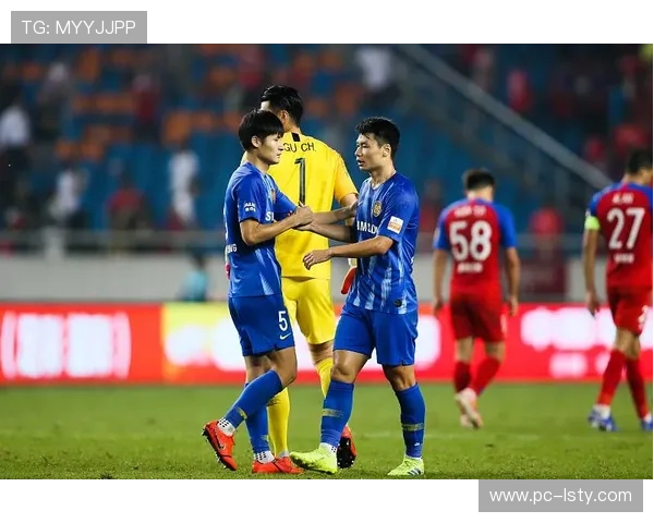 升班马科莫的黑马之旅：青春风暴秘诀